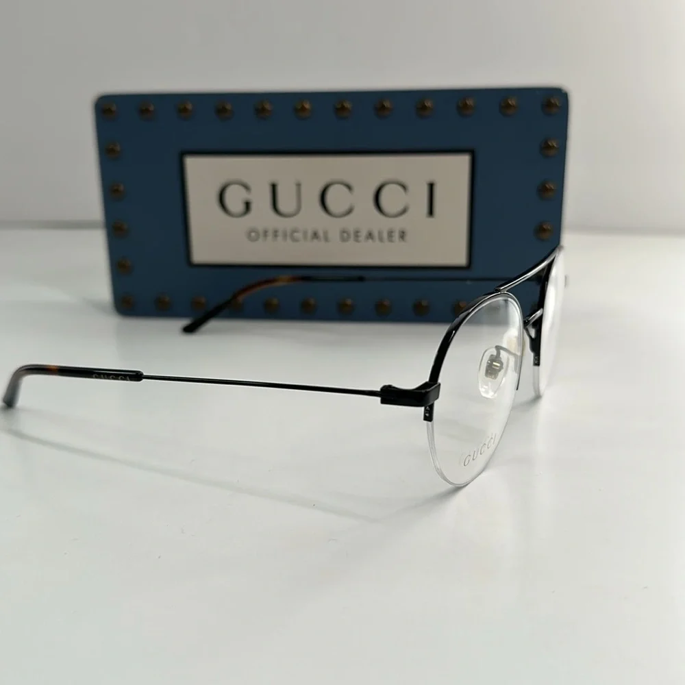 New Gucci GG0682O Oval/Round Eyeglasses – Sleek Metal and Injection Frame Men